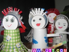 纸杯制作出欢乐的娃娃团队