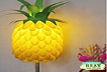 塑料片做成菠萝造型灯罩