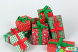 色彩的圣诞礼品盒折纸制作