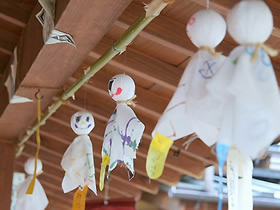 简单步骤学习制作挂在屋檐下的晴天娃娃手工